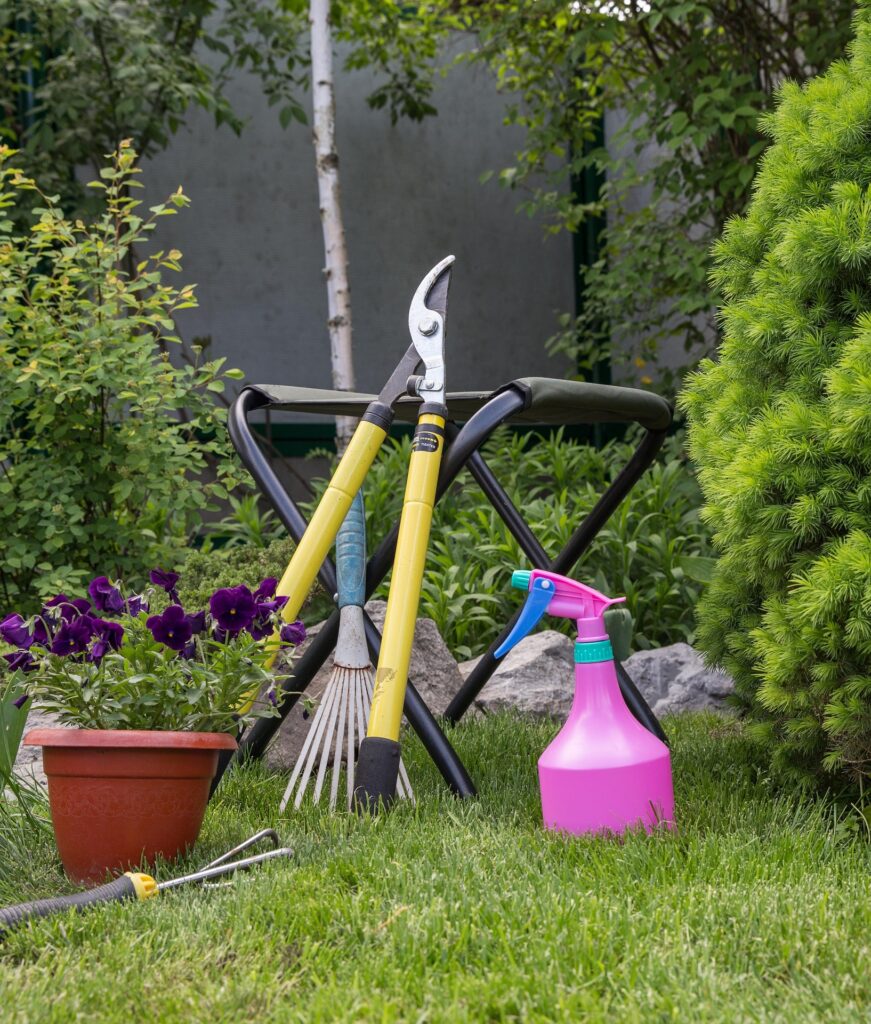Gardening tools that are a must have for everyone