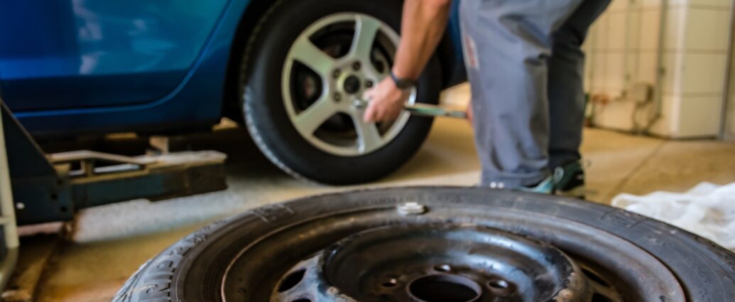 How to change your tire