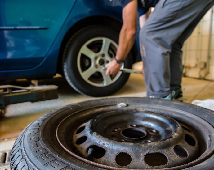How to change your tire